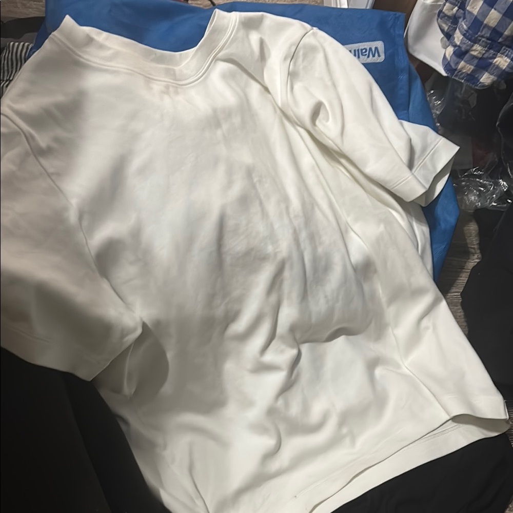 Babaton Soft White Tee new without tags